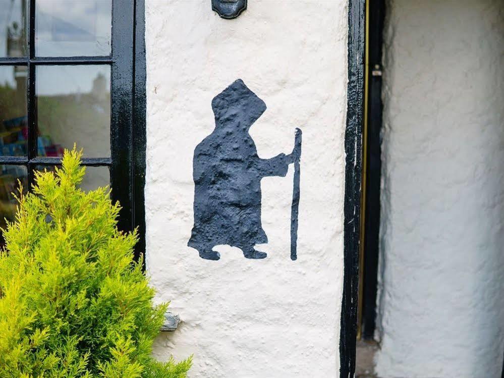 The Weary Friar Inn Pillaton エクステリア 写真